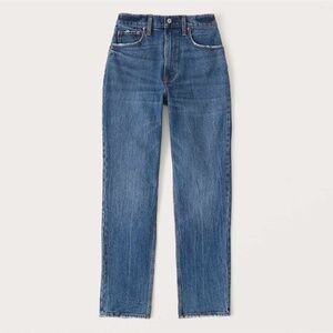 Abercrombie Curve Love The Dad High Rise Jeans.